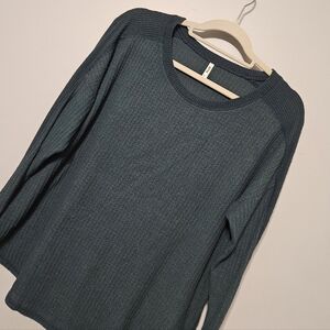 Mudd Dark Green Long Sleeve Top